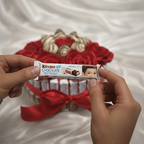 Caja Kinder + Rosas Eternas